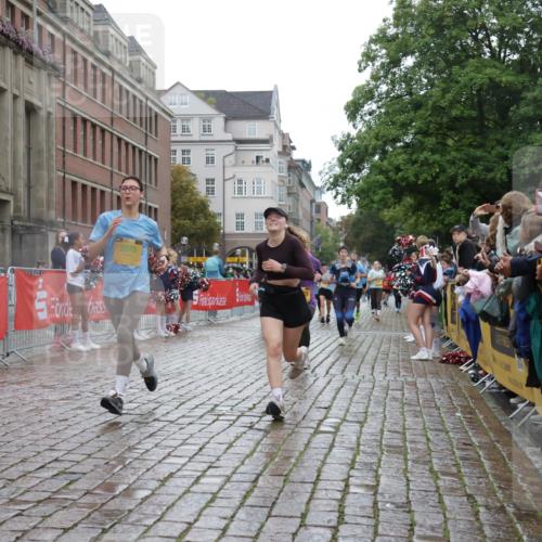 13.09.2026 - Kiel Lauf Yannick Fuchs http://msf.ph/oto/10423115 13.09.2026 10:58:17 Ziel 721, 819, 833, 987, 1253, 1404, 1858, 1910, 2309, 3222, 3325, 3326, 3671, 4160, 4212, 5172, 5314, 5540, 5668, 6345, 6982, 7256, 7340, 7482, 9309, 9458, 9476, 9827, 10364, 10805, 11238, 11460, 12123, 12199, 12456, 12701, 12821, 12840, 352, 353, 905, 1220, 1351, 1517, 1528, 1567, 1778, 2234, 3111, 3575, 3661, 3667, 4250, 4340, 4497, 4592, 4754, 4765, 4997, 5154, 5163, 5232, 5458, 5540, 5958, 6353, 6425, 6805, 91 meine-sportfotos.de