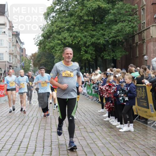13.09.2026 - Kiel Lauf Yannick Fuchs http://msf.ph/oto/10423234 13.09.2026 09:44:25 Ziel 537, 801, 958, 1053, 1849, 1866, 2031, 2045, 2212, 2437, 2868, 3688, 4098, 4573, 6892, 7121, 7430, 7744, 12318, 12437, 793, 4092, 4283, 5026, 5171, 5857, 6550, 7510, 7753, 7948, 8300, 9814, 10641, 10931, 11653, 11655, 12098, 12373, 12376, 912, 2787, 3198, 3209, 4316, 4693, 6895, 7356, 7460, 9986, 12161, 12218, 654, 4522, 5171, 5857, 7510, 7948, 10641, 10931, 12376 meine-sportfotos.de