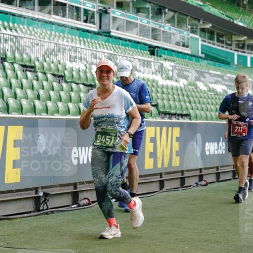 13.09.2026 - 21. swb-Marathon Bremen Michael Burmester http://msf.ph/oto/10423238 13.09.2026 13:23:18 Laufen im Stadion 128, 137, 160, 182, 211, 324, 343, 434, 533, 571, 609, 708, 721, 743, 892, 1157, 1178, 1259, 1273, 1331, 1417, 1597, 1598, 1657, 1669, 1691, 1746, 1788, 1883, 2213, 2252, 2286, 2290, 2433, 2445, 2465, 2475, 2495, 2503, 2504, 2526, 2619, 2632, 2660, 2685, 2711, 2768, 2936, 2964, 2968, 3252, 3282, 3288, 3289, 3292, 3347, 3351, 3364, 3395, 3423, 3447, 3505, 3530, 3559, 3682, 3727, 3770, 3784, 3819, 4020, 4054, 4231, 4406, 4407, 4431, 4466, 4467, 4584, 1506 meine-sportfotos.de
