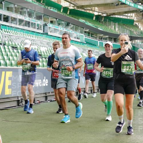 13.09.2026 - 21. swb-Marathon Bremen Michael Burmester http://msf.ph/oto/10423289 13.09.2026 13:23:19 Laufen im Stadion 128, 137, 160, 182, 211, 324, 343, 434, 533, 571, 609, 708, 721, 743, 892, 1157, 1178, 1259, 1273, 1331, 1417, 1597, 1598, 1657, 1669, 1691, 1746, 1788, 1883, 2213, 2252, 2286, 2290, 2433, 2445, 2465, 2475, 2495, 2503, 2504, 2526, 2619, 2632, 2660, 2685, 2711, 2768, 2936, 2964, 2968, 3252, 3282, 3288, 3289, 3292, 3347, 3351, 3364, 3395, 3423, 3447, 3505, 3530, 3559, 3682, 3727, 3770, 3784, 3819, 4020, 4054, 4231, 4406, 4407, 4431, 4466, 4467, 4584, 1506 meine-sportfotos.de