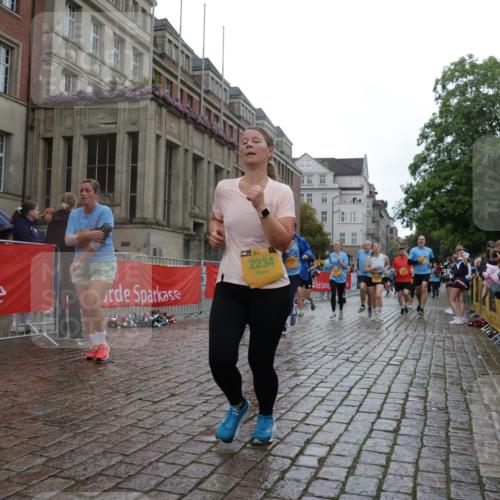 13.09.2026 - Kiel Lauf Yannick Fuchs http://msf.ph/oto/10423294 13.09.2026 10:58:30 Ziel 91, 971, 1858, 1978, 2461, 2752, 2965, 3235, 3237, 3559, 3833, 3842, 4456, 5605, 5775, 6906, 7315, 7367, 7482, 7738, 7856, 7888, 7949, 8381, 8752, 9132, 9417, 9458, 9809, 9827, 9937, 10135, 10503, 10878, 11023, 11460, 11759, 12199, 12345, 721, 819, 833, 905, 987, 1220, 1253, 1351, 1404, 1778, 1910, 2234, 2309, 3222, 3325, 3326, 3671, 4160, 4212, 4340, 4592, 5154, 5163, 5172, 5232, 5314, 5540, 5668, 5958, 6345, 6353, 6425, 6982, 7256, 7340, 9458 meine-sportfotos.de