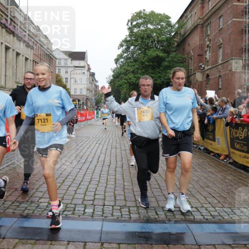 13.09.2026 - Kiel Lauf Yannick Fuchs http://msf.ph/oto/10423316 13.09.2026 09:44:30 Ziel 801, 958, 1053, 1849, 1866, 2045, 2212, 2787, 2868, 3198, 3209, 4098, 4316, 4573, 6892, 6895, 7121, 7430, 7744, 12161, 12318, 537, 793, 2031, 2437, 3688, 4092, 4283, 4573, 5026, 6550, 7753, 8300, 11653, 11655, 12098, 12373, 12437, 912, 1224, 4693, 7356, 7460, 9986, 10777, 11046, 11239, 12218, 654, 4522, 5026, 5171, 5857, 7510, 7948, 9814, 10641, 10931, 12376 meine-sportfotos.de