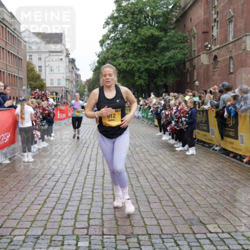 13.09.2026 - Kiel Lauf Yannick Fuchs http://msf.ph/oto/10423404 13.09.2026 09:44:40 Ziel 912, 2045, 2787, 3198, 3209, 4316, 4693, 6895, 7356, 7460, 9986, 12161, 12218, 537, 793, 801, 958, 1053, 1849, 1866, 2031, 2045, 2212, 2437, 2868, 3688, 4092, 4098, 4573, 6892, 7121, 7430, 7744, 7753, 12318, 12373, 12437, 1224, 2456, 2704, 4118, 5562, 5939, 6023, 6135, 8028, 10777, 11043, 11046, 11239, 12676, 4283, 5026, 6550, 8300, 11653, 11655, 12098 meine-sportfotos.de