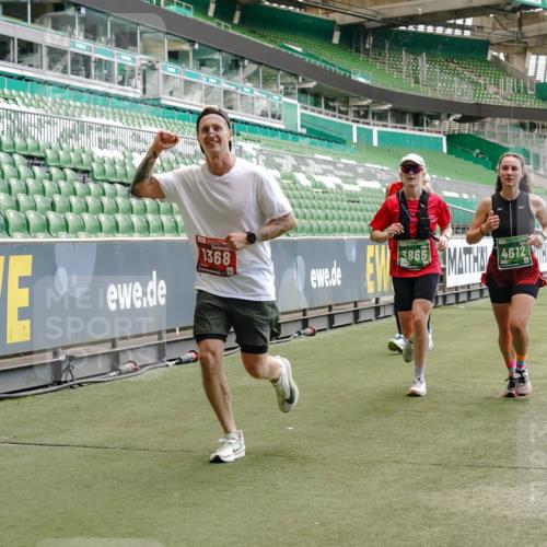13.09.2026 - 21. swb-Marathon Bremen Michael Burmester http://msf.ph/oto/10423424 13.09.2026 13:00:29 Laufen im Stadion 135, 191, 232, 242, 260, 318, 342, 440, 651, 687, 745, 1080, 1166, 1209, 1368, 1493, 1494, 1516, 1650, 1861, 1935, 1963, 2088, 2210, 2289, 2293, 2306, 2322, 2370, 2409, 2427, 2481, 2485, 2490, 2491, 2517, 2560, 2561, 2570, 2627, 2658, 2686, 2700, 2708, 2781, 2806, 2827, 2899, 2906, 2914, 2953, 2961, 2967, 3015, 3076, 3105, 3124, 3145, 3168, 3173, 3190, 3273, 3354, 3375, 3385, 3480, 3516, 3524, 3531, 3642, 3652, 3729, 3774, 3855, 3856, 3861, 3930 meine-sportfotos.de