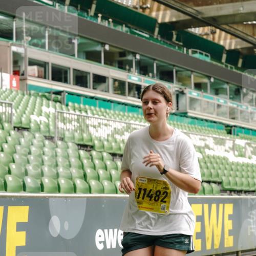 13.09.2026 - 21. swb-Marathon Bremen Michael Burmester http://msf.ph/oto/10423451 13.09.2026 10:46:26 Laufen im Stadion 10137, 10161, 10194, 10202, 10242, 10344, 10349, 10430, 10472, 10524, 10535, 10568, 10600, 10651, 10895, 10933, 10970, 10979, 11050, 11181, 11200, 11244, 11296, 11309, 11367, 11457, 11529, 11530, 11546, 11573, 11574, 11579, 11639, 11675, 11709, 11760, 11808, 11821, 12057, 12089, 12153, 12177, 12178, 12211, 12224, 12285, 12316, 12317, 12374, 12422, 12462, 12539, 10002, 10004, 10005, 10148, 10271, 10303, 10325, 10330, 10335, 10361, 10362, 10459, 10513 meine-sportfotos.de