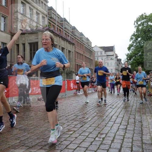 13.09.2026 - Kiel Lauf Yannick Fuchs http://msf.ph/oto/10423465 13.09.2026 10:58:46 Ziel 79, 1521, 2156, 2307, 2473, 2559, 2896, 2994, 3943, 3944, 4395, 6497, 8004, 8059, 8348, 8841, 9387, 10969, 11087, 11514, 11699, 12659, 12672, 12694, 91, 819, 971, 1253, 1404, 1858, 1910, 1978, 2309, 2461, 2752, 2965, 3222, 3235, 3237, 3325, 3326, 3559, 3671, 3833, 3842, 4160, 4212, 4395, 4456, 5172, 5314, 5605, 5668, 5775, 6345, 6906, 6982, 7256, 7315, 7340, 7367, 7482, 7738, 7856, 7888, 7949, 8381, 8752, 9132, 9417, 9458, 9809, 9827, 9937, 10135, 10503, 10878, 11023, 724 meine-sportfotos.de