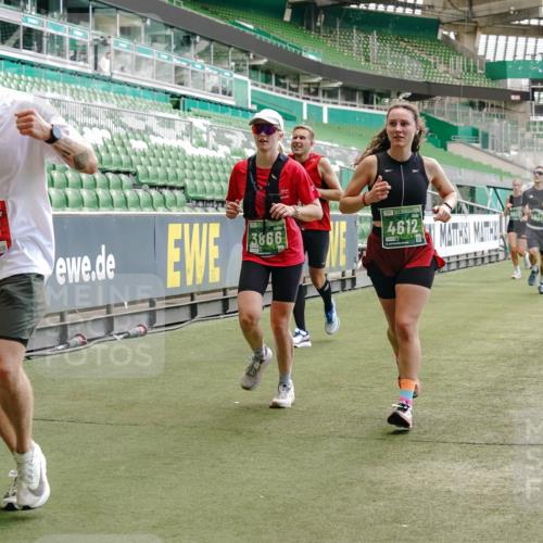 13.09.2026 - 21. swb-Marathon Bremen Michael Burmester http://msf.ph/oto/10423467 13.09.2026 13:00:30 Laufen im Stadion 135, 191, 232, 242, 260, 318, 342, 440, 651, 687, 745, 1080, 1166, 1209, 1368, 1493, 1494, 1516, 1650, 1861, 1935, 1963, 2088, 2210, 2289, 2293, 2306, 2322, 2370, 2409, 2427, 2481, 2485, 2490, 2491, 2517, 2560, 2561, 2570, 2627, 2658, 2686, 2700, 2708, 2781, 2806, 2827, 2899, 2906, 2914, 2953, 2961, 2967, 3015, 3076, 3105, 3124, 3145, 3168, 3173, 3190, 3273, 3354, 3375, 3385, 3480, 3516, 3524, 3526, 3531, 3642, 3652, 3729, 3774, 3855, 3856, 3861, 3930 meine-sportfotos.de