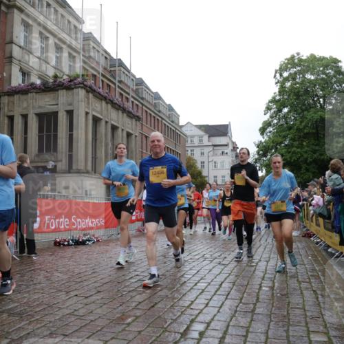 13.09.2026 - Kiel Lauf Yannick Fuchs http://msf.ph/oto/10423471 13.09.2026 10:58:46 Ziel 79, 1521, 2156, 2307, 2473, 2559, 2896, 2994, 3943, 3944, 4395, 6497, 8004, 8059, 8348, 8841, 9387, 10969, 11087, 11514, 11699, 12659, 12672, 12694, 91, 819, 971, 1253, 1404, 1858, 1910, 1978, 2309, 2461, 2752, 2965, 3222, 3235, 3237, 3325, 3326, 3559, 3671, 3833, 3842, 4160, 4212, 4395, 4456, 5172, 5314, 5605, 5668, 5775, 6345, 6906, 6982, 7256, 7315, 7340, 7367, 7482, 7738, 7856, 7888, 7949, 8381, 8752, 9132, 9417, 9458, 9809, 9827, 9937, 10135, 10503, 10878, 11023, 724 meine-sportfotos.de