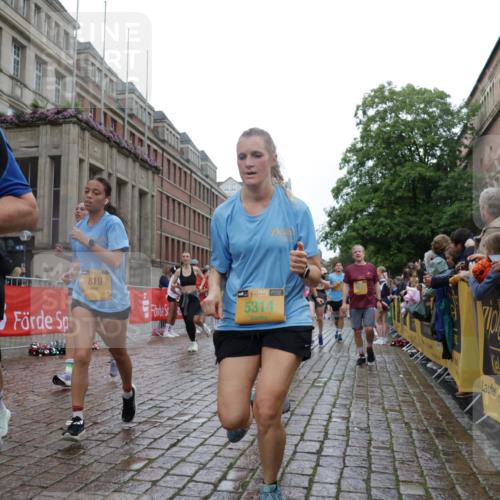 13.09.2026 - Kiel Lauf Yannick Fuchs http://msf.ph/oto/10423487 13.09.2026 10:58:48 Ziel 79, 1521, 1729, 2156, 2307, 2473, 2559, 2896, 2994, 3943, 3944, 6497, 8059, 8348, 8841, 9306, 9313, 9387, 10969, 11087, 11699, 12659, 12694, 79, 91, 819, 971, 1253, 1404, 1858, 1910, 1978, 2309, 2461, 2752, 2965, 3222, 3235, 3237, 3559, 3671, 3833, 3842, 4160, 4212, 4395, 4456, 5172, 5314, 5605, 5668, 5775, 6497, 6906, 7256, 7315, 7340, 7367, 7482, 7738, 7856, 7888, 7949, 8004, 8381, 8752, 9132, 9417, 9458, 9809, 9827, 9937, 10135, 10503, 10878, 11023, 12672, 724 meine-sportfotos.de