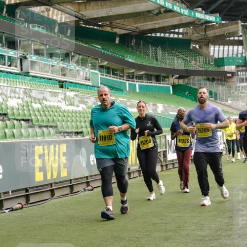 13.09.2026 - 21. swb-Marathon Bremen Michael Burmester http://msf.ph/oto/10423488 13.09.2026 10:46:29 Laufen im Stadion 10137, 10161, 10194, 10202, 10242, 10344, 10349, 10430, 10472, 10524, 10535, 10568, 10600, 10651, 10895, 10933, 10970, 10979, 11050, 11181, 11200, 11244, 11296, 11309, 11367, 11457, 11529, 11530, 11546, 11573, 11574, 11579, 11639, 11675, 11709, 11760, 11808, 11821, 12057, 12089, 12153, 12177, 12178, 12211, 12224, 12285, 12316, 12317, 12374, 12422, 12462, 12539, 10002, 10004, 10005, 10148, 10271, 10303, 10325, 10330, 10335, 10361, 10362, 10459, 10513 meine-sportfotos.de