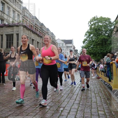 13.09.2026 - Kiel Lauf Yannick Fuchs http://msf.ph/oto/10423496 13.09.2026 10:58:49 Ziel 1521, 1729, 2156, 2307, 2473, 2559, 2896, 2994, 3943, 3944, 8059, 8348, 8841, 9306, 9313, 9387, 10969, 11087, 11699, 12223, 12659, 12694, 79, 91, 819, 971, 1253, 1404, 1858, 1910, 1978, 2309, 2461, 2752, 2965, 3222, 3235, 3237, 3559, 3671, 3833, 3842, 4212, 4395, 4456, 5172, 5605, 5668, 5775, 6497, 6906, 7256, 7315, 7340, 7367, 7482, 7738, 7856, 7888, 7949, 8004, 8381, 8752, 9132, 9417, 9458, 9809, 9827, 9937, 10135, 10503, 10878, 11023, 12672, 724, 3480 meine-sportfotos.de