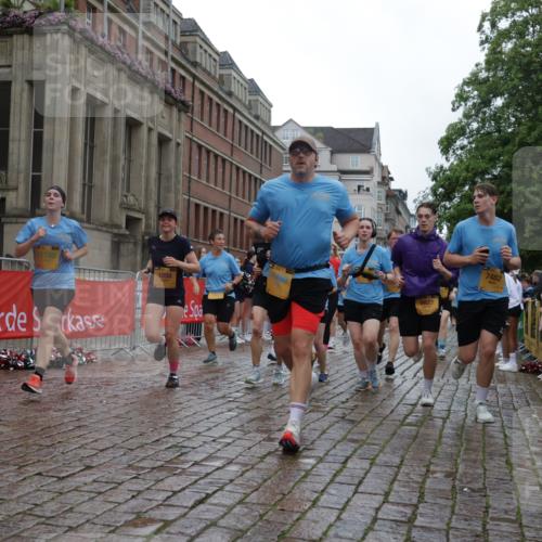 13.09.2026 - Kiel Lauf Yannick Fuchs http://msf.ph/oto/10423530 13.09.2026 10:58:55 Ziel 788, 1085, 1094, 1729, 1990, 2265, 2307, 2557, 2559, 2994, 3943, 3944, 7757, 8059, 8348, 9306, 9313, 9387, 10969, 11087, 11585, 12223, 12520, 12694, 79, 91, 971, 1521, 1858, 1978, 2156, 2461, 2473, 2752, 2896, 2965, 3235, 3237, 3559, 3833, 3842, 4395, 4456, 5605, 5775, 6497, 6906, 7315, 7367, 7482, 7738, 7856, 7888, 7949, 8004, 8381, 8752, 8841, 9132, 9417, 9458, 9809, 9827, 9937, 10135, 10503, 10878, 11023, 11699, 12659, 12672, 724, 2385, 3480 meine-sportfotos.de