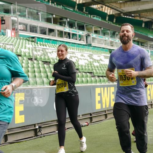13.09.2026 - 21. swb-Marathon Bremen Michael Burmester http://msf.ph/oto/10423556 13.09.2026 10:46:32 Laufen im Stadion 10137, 10161, 10194, 10202, 10242, 10344, 10349, 10430, 10472, 10524, 10535, 10568, 10600, 10651, 10895, 10933, 10970, 11050, 11181, 11200, 11244, 11296, 11309, 11367, 11457, 11529, 11530, 11546, 11573, 11574, 11579, 11639, 11675, 11709, 11760, 11821, 12057, 12089, 12153, 12177, 12178, 12211, 12224, 12285, 12316, 12317, 12374, 12422, 12462, 12539, 10002, 10004, 10005, 10148, 10271, 10303, 10325, 10330, 10335, 10361, 10362, 10459, 10513, 10882 meine-sportfotos.de
