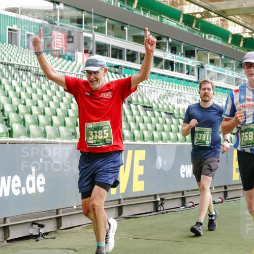 13.09.2026 - 21. swb-Marathon Bremen Michael Burmester http://msf.ph/oto/10423613 13.09.2026 13:23:29 Laufen im Stadion 137, 160, 182, 211, 324, 343, 434, 533, 571, 609, 708, 721, 739, 743, 752, 892, 1157, 1178, 1259, 1273, 1331, 1471, 1597, 1598, 1657, 1669, 1691, 1746, 1788, 1883, 1944, 2213, 2252, 2286, 2290, 2433, 2445, 2465, 2475, 2495, 2503, 2504, 2526, 2571, 2619, 2632, 2685, 2711, 2768, 2776, 2936, 2968, 3252, 3282, 3288, 3289, 3292, 3312, 3347, 3351, 3364, 3395, 3423, 3447, 3505, 3530, 3559, 3682, 3727, 3770, 3784, 3819, 4020, 4054, 4231, 4406, 4407, 4431, 4466, 4467, 4584, 1506 meine-sportfotos.de
