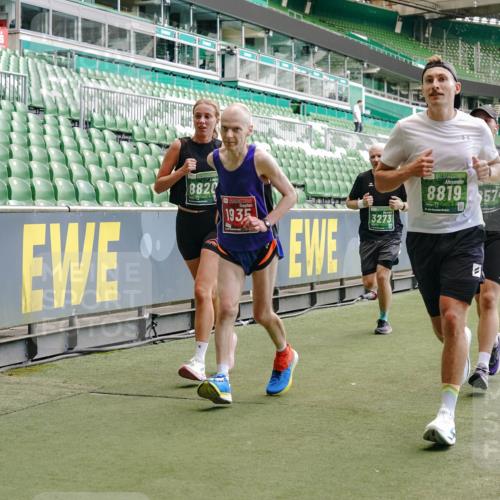 13.09.2026 - 21. swb-Marathon Bremen Michael Burmester http://msf.ph/oto/10423621 13.09.2026 13:00:37 Laufen im Stadion 135, 232, 242, 260, 282, 318, 342, 440, 651, 687, 745, 1080, 1166, 1209, 1368, 1448, 1493, 1494, 1516, 1582, 1650, 1861, 1935, 1963, 2088, 2289, 2293, 2306, 2322, 2370, 2409, 2427, 2481, 2485, 2490, 2491, 2517, 2560, 2561, 2570, 2627, 2658, 2686, 2700, 2708, 2781, 2806, 2899, 2906, 2914, 2953, 2961, 2967, 3015, 3076, 3105, 3124, 3145, 3168, 3173, 3190, 3273, 3354, 3372, 3374, 3375, 3385, 3480, 3524, 3526, 3531, 3642, 3652, 3729, 3774, 3855, 3856, 3861, 3930 meine-sportfotos.de
