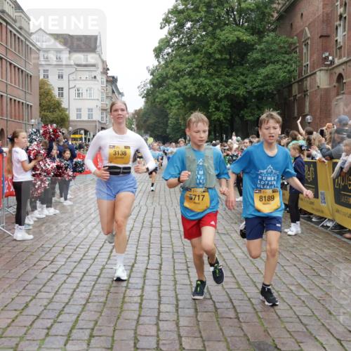 13.09.2026 - Kiel Lauf Yannick Fuchs http://msf.ph/oto/10423698 13.09.2026 09:45:03 Ziel 98, 312, 2456, 2704, 2786, 3138, 3517, 3717, 4118, 5562, 6135, 8028, 8189, 11043, 12676, 912, 958, 1224, 1866, 2045, 2212, 2787, 3198, 3209, 4316, 4693, 5939, 6023, 6895, 7356, 7430, 7460, 9986, 10777, 11046, 11239, 12161, 12218, 1503, 2282, 3479, 3503, 3507, 4606, 5103, 5399, 5400, 5672, 5811, 6097, 6098, 6556, 8854, 9425, 9760, 9897, 10006, 12347, 12348, 12351, 801, 958, 1053, 1849, 1866, 2045, 2212, 2868, 4098, 7744, 12318 meine-sportfotos.de