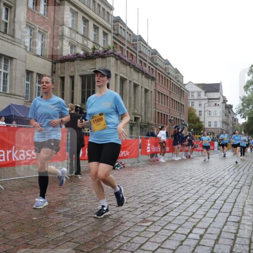 13.09.2026 - Kiel Lauf Yannick Fuchs http://msf.ph/oto/10423762 13.09.2026 10:59:17 Ziel 1825, 2385, 2639, 3480, 4192, 4342, 4897, 5188, 5519, 5836, 5891, 7066, 7417, 7527, 7734, 9227, 9242, 9405, 9684, 10251, 10255, 10453, 10536, 10871, 11126, 11340, 11350, 12482, 724, 788, 1085, 1094, 1729, 1990, 2265, 2307, 2557, 2559, 2862, 2896, 2994, 3332, 3943, 3944, 4192, 4609, 7757, 8059, 8188, 8348, 9306, 9313, 9387, 10167, 10551, 10654, 10655, 10969, 11087, 11585, 11699, 12223, 12520, 620, 1835, 2394, 2771, 2828, 5977, 5987, 6693, 7112, 10799, 79 meine-sportfotos.de