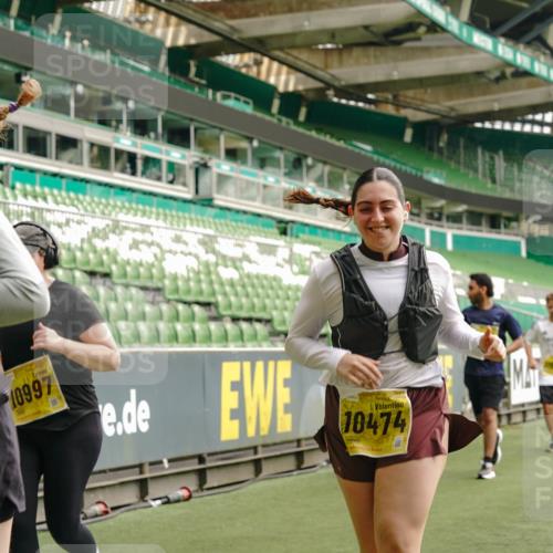 13.09.2026 - 21. swb-Marathon Bremen Michael Burmester http://msf.ph/oto/10423814 13.09.2026 10:46:42 Laufen im Stadion 10137, 10161, 10202, 10242, 10349, 10430, 10472, 10524, 10535, 10651, 10895, 10933, 10970, 11050, 11181, 11200, 11244, 11296, 11309, 11367, 11457, 11529, 11530, 11546, 11573, 11574, 11579, 11639, 11675, 11709, 11760, 11821, 12089, 12153, 12157, 12177, 12178, 12211, 12285, 12316, 12317, 12374, 12422, 12462, 12539, 10002, 10004, 10005, 10148, 10271, 10303, 10325, 10330, 10335, 10361, 10362, 10459, 10513, 10756, 10779, 10882, 10997, 11355 meine-sportfotos.de