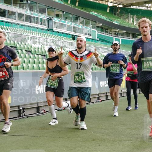 13.09.2026 - 21. swb-Marathon Bremen Michael Burmester http://msf.ph/oto/10423910 13.09.2026 13:23:38 Laufen im Stadion 137, 160, 182, 211, 324, 434, 533, 548, 571, 609, 708, 721, 739, 743, 752, 892, 1157, 1178, 1259, 1273, 1331, 1471, 1597, 1598, 1657, 1691, 1746, 1788, 1883, 1944, 2213, 2252, 2286, 2312, 2433, 2445, 2465, 2475, 2483, 2495, 2503, 2504, 2526, 2571, 2619, 2685, 2711, 2768, 2776, 2936, 2968, 3252, 3282, 3288, 3289, 3292, 3312, 3347, 3351, 3364, 3381, 3395, 3423, 3447, 3505, 3530, 3559, 3727, 3770, 3784, 3819, 4020, 4054, 4231, 4406, 4407, 4431, 4466, 4467, 4584, 1506 meine-sportfotos.de