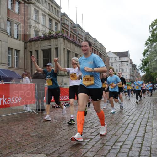 13.09.2026 - Kiel Lauf Yannick Fuchs http://msf.ph/oto/10424086 13.09.2026 10:59:49 Ziel 469, 747, 988, 1002, 1895, 1948, 2287, 3063, 3607, 5261, 5627, 6295, 7350, 7454, 7543, 7954, 8234, 9299, 10916, 11415, 620, 683, 1825, 1835, 2354, 2385, 2394, 2639, 2771, 2828, 3108, 3113, 3176, 3348, 3663, 4342, 4897, 5173, 5382, 5519, 5608, 5891, 5977, 5987, 6693, 7066, 7112, 7454, 7527, 7614, 7734, 8208, 8234, 8723, 8884, 9227, 9242, 9684, 9700, 9778, 9971, 10157, 10251, 10453, 10536, 10799, 10871, 10918, 11016, 11177, 12359, 12408, 4192, 10255 meine-sportfotos.de
