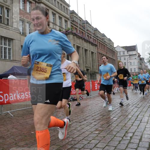 13.09.2026 - Kiel Lauf Yannick Fuchs http://msf.ph/oto/10424099 13.09.2026 10:59:49 Ziel 469, 747, 988, 1002, 1895, 1948, 2287, 3063, 3607, 5261, 5627, 6295, 7350, 7454, 7543, 7954, 8234, 9299, 10916, 11415, 620, 683, 1825, 1835, 2354, 2385, 2394, 2639, 2771, 2828, 3108, 3113, 3176, 3348, 3663, 4342, 4897, 5173, 5382, 5519, 5608, 5891, 5977, 5987, 6693, 7066, 7112, 7454, 7527, 7614, 7734, 8208, 8234, 8723, 8884, 9227, 9242, 9684, 9700, 9778, 9971, 10157, 10251, 10453, 10536, 10799, 10871, 10918, 11016, 11177, 12359, 12408, 4192, 10255 meine-sportfotos.de