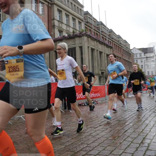 13.09.2026 - Kiel Lauf Yannick Fuchs http://msf.ph/oto/10424102 13.09.2026 10:59:49 Ziel 469, 747, 988, 1002, 1895, 1948, 2287, 3063, 3607, 5261, 5627, 6295, 7350, 7454, 7543, 7954, 8234, 9299, 10916, 11415, 620, 683, 1825, 1835, 2354, 2385, 2394, 2639, 2771, 2828, 3108, 3113, 3176, 3348, 3663, 4342, 4897, 5173, 5382, 5519, 5608, 5891, 5977, 5987, 6693, 7066, 7112, 7454, 7527, 7614, 7734, 8208, 8234, 8723, 8884, 9227, 9242, 9684, 9700, 9778, 9971, 10157, 10251, 10453, 10536, 10799, 10871, 10918, 11016, 11177, 12359, 12408, 4192, 10255 meine-sportfotos.de