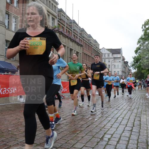 13.09.2026 - Kiel Lauf Yannick Fuchs http://msf.ph/oto/10424227 13.09.2026 10:59:58 Ziel 469, 753, 964, 1562, 1728, 1895, 1948, 2287, 3063, 4509, 5261, 6295, 7398, 7954, 8120, 9140, 9271, 9299, 11007, 11377, 11415, 469, 620, 683, 747, 988, 1002, 1835, 2354, 2394, 2771, 2828, 3108, 3113, 3176, 3348, 3607, 3663, 5173, 5382, 5608, 5627, 5977, 5987, 6693, 7112, 7350, 7454, 7543, 7614, 8208, 8234, 8723, 8884, 9700, 9778, 9971, 10157, 10799, 10916, 10918, 11016, 11177, 12359, 12408, 173, 327, 1036, 2187, 2558, 3121, 2828, 4342, 5891, 7066, 7734 meine-sportfotos.de