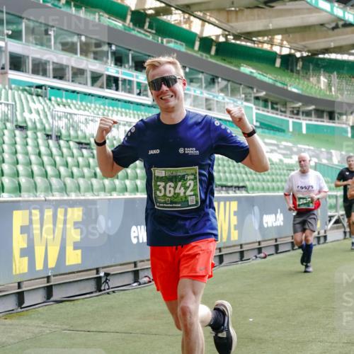 13.09.2026 - 21. swb-Marathon Bremen Michael Burmester http://msf.ph/oto/10424275 13.09.2026 13:00:56 Laufen im Stadion 135, 242, 260, 282, 318, 342, 440, 651, 687, 930, 1006, 1067, 1209, 1368, 1436, 1448, 1493, 1494, 1582, 1650, 1861, 1896, 1935, 1963, 2033, 2062, 2088, 2293, 2306, 2322, 2370, 2409, 2427, 2481, 2485, 2490, 2491, 2517, 2560, 2561, 2570, 2627, 2658, 2686, 2700, 2708, 2781, 2906, 2914, 2967, 3076, 3105, 3145, 3168, 3173, 3273, 3354, 3372, 3374, 3375, 3385, 3480, 3524, 3526, 3642, 3729, 3774, 3806, 3855, 3856, 3861, 3930 meine-sportfotos.de