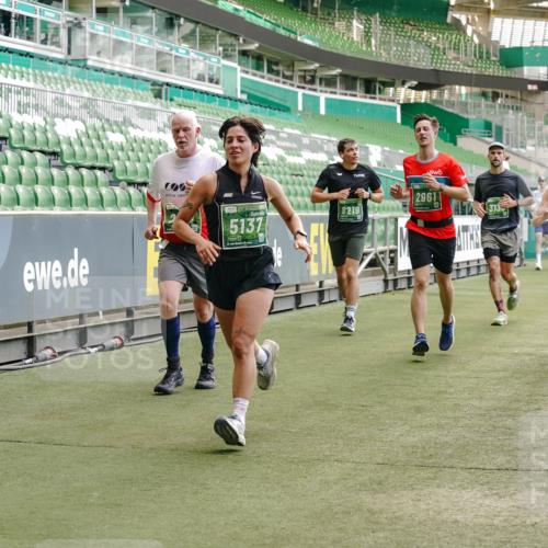 13.09.2026 - 21. swb-Marathon Bremen Michael Burmester http://msf.ph/oto/10424294 13.09.2026 13:00:58 Laufen im Stadion 135, 242, 260, 282, 318, 342, 440, 531, 651, 687, 930, 1006, 1067, 1209, 1368, 1436, 1448, 1493, 1494, 1582, 1650, 1861, 1896, 1935, 1963, 2033, 2062, 2088, 2293, 2306, 2322, 2370, 2409, 2427, 2481, 2485, 2490, 2491, 2517, 2560, 2561, 2570, 2627, 2658, 2686, 2700, 2708, 2781, 2906, 2914, 2967, 3076, 3105, 3145, 3168, 3173, 3273, 3354, 3372, 3374, 3375, 3385, 3480, 3524, 3526, 3642, 3729, 3774, 3806, 3855, 3856, 3861, 3930 meine-sportfotos.de