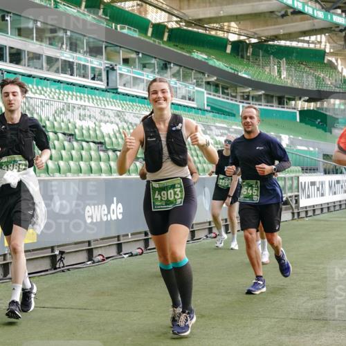 13.09.2026 - 21. swb-Marathon Bremen Michael Burmester http://msf.ph/oto/10424334 13.09.2026 13:23:55 Laufen im Stadion 137, 160, 182, 211, 324, 434, 533, 548, 571, 609, 708, 721, 723, 739, 743, 752, 892, 1157, 1178, 1259, 1273, 1331, 1463, 1471, 1597, 1598, 1691, 1746, 1788, 1944, 2095, 2211, 2213, 2252, 2286, 2312, 2323, 2433, 2445, 2465, 2475, 2483, 2495, 2497, 2503, 2504, 2526, 2571, 2644, 2768, 2776, 2936, 2968, 3252, 3282, 3288, 3289, 3292, 3298, 3306, 3312, 3347, 3364, 3381, 3395, 3423, 3447, 3505, 3530, 3559, 3727, 3770, 3819, 4020, 4054, 4231, 4406, 4407, 4431, 4466, 4467, 4584 meine-sportfotos.de