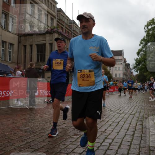 13.09.2026 - Kiel Lauf Yannick Fuchs http://msf.ph/oto/10424422 13.09.2026 11:00:13 Ziel 173, 327, 753, 1036, 1078, 2187, 2382, 2490, 2558, 3121, 3775, 4437, 6520, 6897, 7438, 7945, 9690, 10420, 10996, 11220, 11471, 11503, 11607, 469, 747, 753, 964, 988, 1002, 1562, 1728, 1895, 1948, 2287, 3063, 3607, 4509, 5261, 5627, 6295, 7350, 7398, 7454, 7543, 7614, 7954, 8120, 8234, 9140, 9271, 9299, 10916, 10918, 11007, 11377, 11415, 362, 893, 1518, 1650, 1896, 1897, 2150, 2151, 2233, 2267, 2915, 3793, 4261, 10674, 620, 683, 3113, 3176, 7614 meine-sportfotos.de