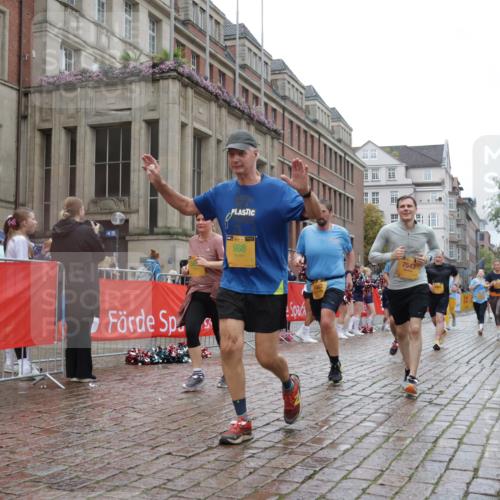 13.09.2026 - Kiel Lauf Yannick Fuchs http://msf.ph/oto/10424455 13.09.2026 11:00:19 Ziel 173, 327, 893, 1036, 1518, 1896, 1897, 2150, 2151, 2187, 2490, 2558, 2915, 3121, 3793, 4239, 4787, 6431, 6520, 6770, 6897, 7091, 7438, 9690, 10346, 10420, 11182, 11220, 11471, 11607, 11835, 469, 753, 964, 988, 1002, 1078, 1562, 1728, 1895, 1948, 2287, 2382, 3063, 3775, 4437, 4509, 5261, 5627, 6295, 6520, 7398, 7543, 7945, 7954, 8120, 9140, 9271, 9299, 9690, 10996, 11007, 11377, 11415, 11503, 11607, 362, 1650, 1722, 2233, 2267, 4261, 10674, 3176, 7614 meine-sportfotos.de