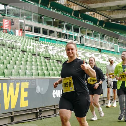 13.09.2026 - 21. swb-Marathon Bremen Michael Burmester http://msf.ph/oto/10424467 13.09.2026 10:47:11 Laufen im Stadion 10161, 10264, 10349, 10472, 10535, 10895, 10933, 10970, 11050, 11104, 11181, 11244, 11262, 11296, 11309, 11367, 11443, 11457, 11529, 11530, 11546, 11573, 11574, 11579, 11639, 11663, 11675, 11709, 11760, 11821, 12157, 12211, 12285, 12316, 12317, 12340, 12374, 12422, 12444, 12462, 10002, 10004, 10005, 10176, 10191, 10192, 10271, 10295, 10303, 10325, 10335, 10361, 10362, 10459, 10513, 10629, 10756, 10779, 10882, 10997, 10999, 11233, 11307, 11355 meine-sportfotos.de