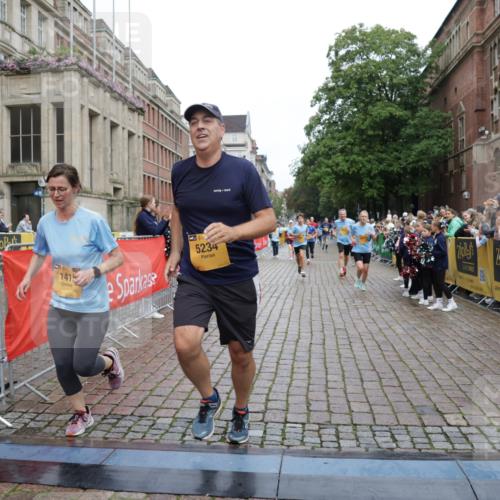 13.09.2026 - Kiel Lauf Yannick Fuchs http://msf.ph/oto/10424572 13.09.2026 09:46:04 Ziel 1415, 1418, 2482, 4909, 4910, 4918, 5234, 5829, 6732, 7015, 7911, 7924, 8244, 8611, 8859, 10203, 10685, 10719, 10898, 11076, 11078, 12841, 557, 1023, 1418, 1579, 2127, 2788, 3025, 3142, 3301, 3974, 4413, 4569, 5511, 5757, 6038, 7202, 7349, 7572, 8126, 9841, 10036, 10142, 10392, 10445, 12069, 12281, 12374, 12841, 167, 181, 442, 3052, 3954, 5855, 5955, 6857, 7308, 8125, 10117, 10913, 11316, 12495, 12621, 1503, 1579, 2017, 2835, 3408, 5103, 5369, 5399, 6038 meine-sportfotos.de