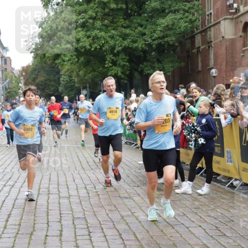13.09.2026 - Kiel Lauf Yannick Fuchs http://msf.ph/oto/10424594 13.09.2026 09:46:06 Ziel 1415, 2482, 4909, 4910, 4918, 5234, 6732, 7015, 7911, 7924, 8244, 8611, 8859, 10203, 10685, 10719, 10898, 11076, 11078, 557, 1023, 1418, 1579, 2127, 2788, 3025, 3142, 3301, 3974, 4413, 4569, 5511, 5757, 5829, 6038, 7202, 7349, 7572, 7911, 8126, 8244, 8859, 9841, 10036, 10142, 10392, 10445, 10719, 12069, 12281, 12374, 12841, 167, 181, 442, 3052, 3361, 3954, 5855, 5955, 6857, 7308, 8125, 10117, 10913, 11316, 11859, 12495, 12621, 1023, 1579, 2017, 2835, 3408, 5369, 6038 meine-sportfotos.de
