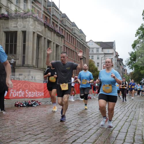 13.09.2026 - Kiel Lauf Yannick Fuchs http://msf.ph/oto/10424695 13.09.2026 11:00:44 Ziel 1722, 1795, 2038, 4055, 4706, 4855, 5794, 5912, 6995, 6996, 7214, 7610, 8590, 8622, 8686, 10480, 10529, 10590, 10700, 11797, 12756, 12757, 12773, 173, 327, 362, 893, 1036, 1518, 1650, 1896, 1897, 2150, 2151, 2187, 2233, 2267, 2490, 2558, 2915, 3121, 3793, 4239, 4261, 4524, 4787, 4905, 6431, 6520, 6770, 6897, 7091, 7179, 7438, 7997, 8481, 8565, 9327, 9408, 9690, 10346, 10420, 10674, 11182, 11220, 11471, 11607, 11797, 11835, 12214, 12457, 12756, 48, 190 meine-sportfotos.de