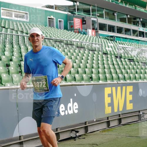 13.09.2026 - 21. swb-Marathon Bremen Michael Burmester http://msf.ph/oto/10424763 13.09.2026 13:24:09 Laufen im Stadion 137, 182, 294, 324, 434, 505, 533, 548, 609, 708, 721, 723, 739, 743, 752, 892, 1178, 1273, 1331, 1463, 1471, 1491, 1515, 1597, 1598, 1691, 1746, 1788, 1944, 2095, 2211, 2213, 2252, 2267, 2286, 2312, 2323, 2433, 2445, 2465, 2475, 2483, 2495, 2497, 2503, 2526, 2554, 2571, 2644, 2768, 2776, 2936, 2968, 3211, 3252, 3282, 3288, 3289, 3292, 3298, 3306, 3312, 3347, 3364, 3381, 3395, 3423, 3447, 3505, 3530, 3559, 3727, 3770, 3819, 4054, 4231, 4406, 4407, 4466, 4467 meine-sportfotos.de