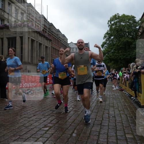 13.09.2026 - Kiel Lauf Yannick Fuchs http://msf.ph/oto/10424771 13.09.2026 11:00:55 Ziel 190, 1314, 2038, 2658, 2697, 3423, 3425, 4769, 4915, 5648, 6399, 6426, 6995, 6996, 7456, 7516, 7610, 8229, 9199, 9594, 9900, 10339, 10480, 10700, 10885, 11972, 12192, 12326, 362, 893, 1518, 1650, 1722, 1795, 1896, 1897, 2233, 2267, 2915, 3793, 4055, 4261, 4524, 4706, 4787, 4855, 4905, 5794, 5912, 6431, 6770, 7091, 7179, 7214, 7610, 7997, 8481, 8565, 8590, 8622, 8686, 9327, 9408, 10346, 10529, 10590, 10674, 10700, 11182, 11797, 11835, 12214, 12457, 12756, 48, 539, 842, 893 meine-sportfotos.de