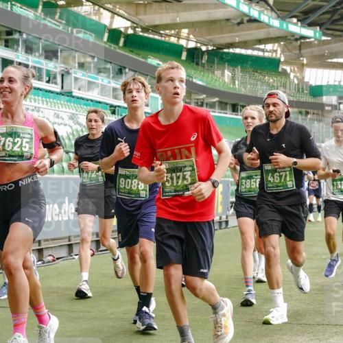13.09.2026 - 21. swb-Marathon Bremen Michael Burmester http://msf.ph/oto/10424806 13.09.2026 13:01:15 Laufen im Stadion 135, 150, 242, 260, 282, 318, 342, 440, 531, 651, 687, 930, 946, 1006, 1067, 1209, 1368, 1436, 1448, 1493, 1494, 1582, 1650, 1861, 1896, 1935, 1963, 2033, 2047, 2062, 2088, 2293, 2306, 2322, 2370, 2409, 2427, 2485, 2490, 2491, 2517, 2560, 2561, 2627, 2638, 2658, 2686, 2700, 2708, 2781, 2906, 2914, 2967, 2987, 3076, 3105, 3145, 3168, 3173, 3273, 3334, 3354, 3372, 3374, 3375, 3385, 3392, 3480, 3524, 3526, 3527, 3642, 3667, 3729, 3774, 3806, 3855, 3856, 3861 meine-sportfotos.de