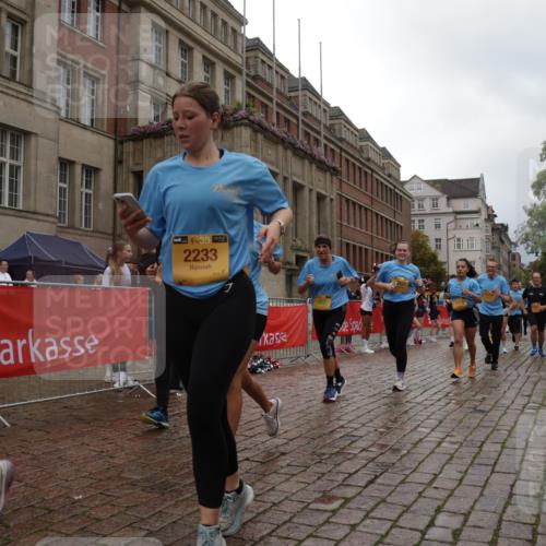 13.09.2026 - Kiel Lauf Yannick Fuchs http://msf.ph/oto/10424835 13.09.2026 11:01:05 Ziel 48, 1314, 1522, 2132, 2144, 2637, 2658, 4529, 4530, 6653, 7456, 7516, 9899, 9900, 10885, 12192, 190, 362, 1650, 1722, 1795, 2038, 2233, 2267, 2697, 3423, 3425, 4055, 4261, 4706, 4769, 4855, 4915, 5648, 5794, 5912, 6399, 6426, 6995, 6996, 7179, 7214, 7516, 7610, 8229, 8565, 8590, 8622, 8686, 9199, 9594, 10339, 10480, 10529, 10590, 10700, 11797, 11972, 12192, 12326, 12756, 539, 842, 1018, 1744, 5451, 7191, 362, 893, 4524, 4905, 9327 meine-sportfotos.de