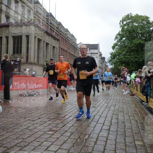 13.09.2026 - Kiel Lauf Yannick Fuchs http://msf.ph/oto/10424881 13.09.2026 11:01:09 Ziel 48, 539, 823, 842, 1448, 1522, 2132, 2144, 2637, 2658, 3340, 4529, 4530, 5052, 5552, 6300, 6653, 7456, 7651, 8596, 9899, 9900, 11216, 11217, 11581, 11805, 11857, 12151, 190, 1314, 1722, 1795, 2038, 2697, 3423, 3425, 4055, 4706, 4769, 4855, 4915, 5648, 5794, 5912, 6399, 6426, 6995, 6996, 7214, 7516, 7610, 8229, 8590, 8622, 8686, 9199, 9594, 10339, 10480, 10529, 10590, 10700, 10885, 11797, 11972, 12192, 12326, 12756, 1018, 1744, 3626, 3662, 5451, 7191, 8307, 362, 4524, 9327 meine-sportfotos.de