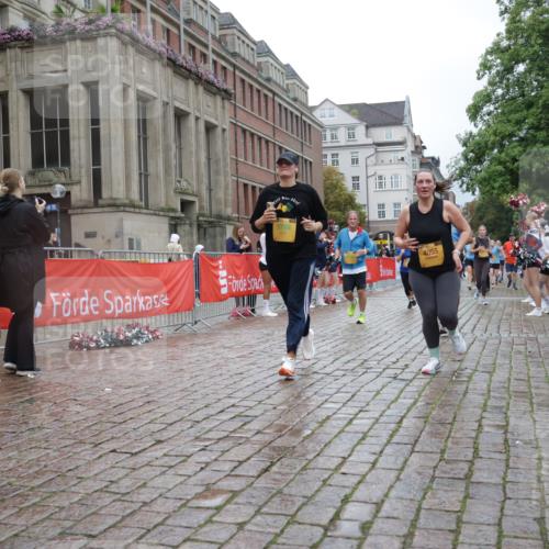 13.09.2026 - Kiel Lauf Yannick Fuchs http://msf.ph/oto/10424910 13.09.2026 11:01:14 Ziel 539, 823, 842, 1448, 1522, 1744, 2132, 2637, 3340, 4788, 5052, 5552, 6300, 6522, 6653, 7651, 8469, 8596, 9525, 11056, 11216, 11217, 11581, 11805, 11857, 12010, 12151, 48, 190, 1314, 1795, 2038, 2144, 2658, 2697, 3423, 3425, 4055, 4529, 4530, 4769, 4855, 4915, 5648, 5794, 5912, 6399, 6426, 6995, 6996, 7456, 7516, 7610, 8229, 8590, 8622, 9199, 9594, 9899, 9900, 10339, 10480, 10529, 10700, 10885, 11972, 12192, 12326, 955, 1018, 3626, 3662, 5451, 7191, 8307, 362 meine-sportfotos.de