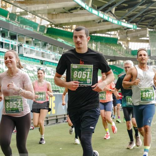 13.09.2026 - 21. swb-Marathon Bremen Michael Burmester http://msf.ph/oto/10424967 13.09.2026 13:01:24 Laufen im Stadion 135, 150, 242, 282, 318, 440, 531, 651, 687, 930, 946, 1006, 1067, 1163, 1368, 1436, 1448, 1582, 1650, 1861, 1896, 1935, 1963, 2033, 2047, 2062, 2292, 2293, 2306, 2322, 2370, 2409, 2427, 2485, 2490, 2491, 2560, 2561, 2627, 2638, 2658, 2686, 2700, 2708, 2781, 2906, 2967, 2987, 3013, 3044, 3076, 3105, 3145, 3168, 3173, 3187, 3248, 3294, 3334, 3354, 3372, 3374, 3375, 3385, 3392, 3480, 3524, 3526, 3527, 3642, 3667, 3729, 3774, 3806, 3855, 3856 meine-sportfotos.de