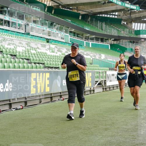 13.09.2026 - 21. swb-Marathon Bremen Michael Burmester http://msf.ph/oto/10425031 13.09.2026 10:47:36 Laufen im Stadion 10161, 10264, 10292, 10349, 10440, 10535, 10732, 10789, 10895, 10925, 10933, 10970, 11050, 11104, 11262, 11296, 11423, 11443, 11457, 11529, 11530, 11546, 11573, 11579, 11639, 11663, 11675, 11698, 11760, 12083, 12157, 12211, 12316, 12317, 12340, 12422, 12444, 12471, 12472, 12561, 10002, 10004, 10005, 10176, 10191, 10192, 10271, 10295, 10325, 10335, 10459, 10513, 10629, 10679, 10713, 10756, 10779, 10882, 10997, 10999, 11081, 11233, 11307, 11355 meine-sportfotos.de