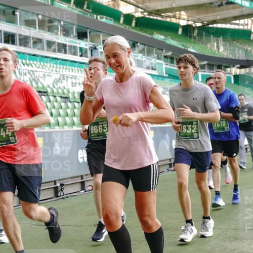 13.09.2026 - 21. swb-Marathon Bremen Michael Burmester http://msf.ph/oto/10425067 13.09.2026 13:24:22 Laufen im Stadion 137, 182, 213, 294, 324, 434, 505, 533, 548, 609, 708, 721, 723, 739, 743, 752, 892, 1178, 1273, 1331, 1463, 1471, 1491, 1515, 1597, 1598, 1746, 1788, 1830, 1944, 2095, 2211, 2252, 2267, 2271, 2286, 2312, 2323, 2433, 2445, 2465, 2475, 2483, 2495, 2497, 2503, 2506, 2526, 2554, 2571, 2644, 2768, 2776, 2833, 2936, 2968, 3005, 3211, 3252, 3282, 3288, 3289, 3292, 3298, 3306, 3312, 3347, 3364, 3381, 3390, 3395, 3423, 3447, 3505, 3559, 3727, 3770, 3819, 4231, 4466, 4467 meine-sportfotos.de