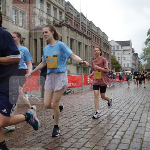 13.09.2026 - Kiel Lauf Yannick Fuchs http://msf.ph/oto/10425068 13.09.2026 11:01:36 Ziel 955, 1347, 1425, 2424, 2616, 2722, 3554, 3626, 3662, 3982, 6619, 8307, 8576, 8724, 9695, 9869, 11474, 48, 539, 823, 842, 1018, 1448, 1522, 1744, 2132, 2144, 2637, 3340, 4529, 4530, 4788, 5052, 5451, 5552, 6300, 6522, 6653, 7191, 7651, 8307, 8469, 8576, 8596, 8724, 9134, 9525, 9899, 11056, 11216, 11217, 11502, 11505, 11581, 11805, 11857, 12010, 12151, 12283, 735, 2996, 4420, 5406, 5927, 6631, 6717, 10607, 11547, 12110, 48, 190, 1314, 2144, 2658, 4529, 7516, 10885 meine-sportfotos.de