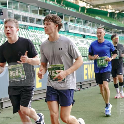 13.09.2026 - 21. swb-Marathon Bremen Michael Burmester http://msf.ph/oto/10425104 13.09.2026 13:24:23 Laufen im Stadion 137, 182, 213, 294, 324, 434, 505, 533, 548, 609, 708, 721, 723, 739, 743, 752, 892, 1178, 1273, 1331, 1463, 1471, 1491, 1515, 1597, 1598, 1746, 1788, 1830, 1944, 2095, 2211, 2252, 2267, 2271, 2286, 2312, 2323, 2433, 2445, 2465, 2475, 2483, 2495, 2497, 2503, 2506, 2526, 2554, 2571, 2644, 2768, 2776, 2833, 2936, 2968, 3005, 3211, 3252, 3282, 3288, 3289, 3292, 3298, 3306, 3312, 3347, 3364, 3381, 3390, 3395, 3423, 3447, 3505, 3559, 3727, 3770, 3819, 4231, 4466, 4467 meine-sportfotos.de