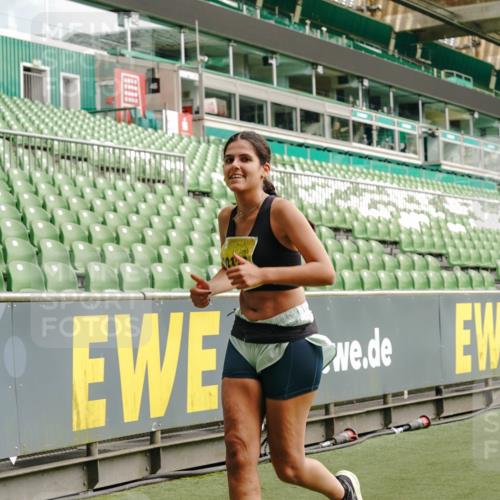 13.09.2026 - 21. swb-Marathon Bremen Michael Burmester http://msf.ph/oto/10425131 13.09.2026 10:47:41 Laufen im Stadion 10161, 10264, 10292, 10349, 10407, 10440, 10535, 10732, 10789, 10895, 10925, 10933, 10970, 11104, 11262, 11296, 11423, 11443, 11457, 11529, 11530, 11546, 11573, 11579, 11639, 11663, 11675, 11698, 12083, 12157, 12211, 12316, 12317, 12340, 12422, 12444, 12471, 12472, 12542, 12561, 10002, 10004, 10005, 10176, 10191, 10192, 10271, 10295, 10325, 10335, 10459, 10513, 10629, 10679, 10713, 10756, 10779, 10882, 10979, 10997, 10999, 11081, 11233, 11307, 11355 meine-sportfotos.de