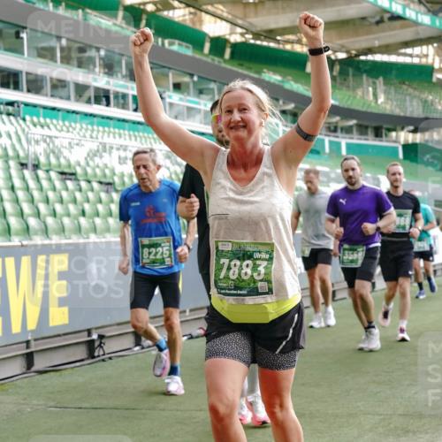 13.09.2026 - 21. swb-Marathon Bremen Michael Burmester http://msf.ph/oto/10425164 13.09.2026 13:24:24 Laufen im Stadion 137, 182, 213, 294, 324, 434, 505, 533, 548, 609, 708, 721, 723, 739, 743, 752, 892, 1178, 1273, 1331, 1463, 1471, 1491, 1504, 1515, 1597, 1598, 1746, 1788, 1830, 1944, 2095, 2211, 2252, 2267, 2271, 2286, 2312, 2323, 2433, 2445, 2465, 2475, 2483, 2495, 2497, 2503, 2506, 2554, 2571, 2644, 2768, 2776, 2833, 2936, 2968, 3005, 3142, 3211, 3252, 3282, 3288, 3289, 3292, 3298, 3306, 3312, 3347, 3364, 3381, 3390, 3395, 3423, 3447, 3505, 3559, 3727, 3770, 3819, 4231, 4466, 4467 meine-sportfotos.de