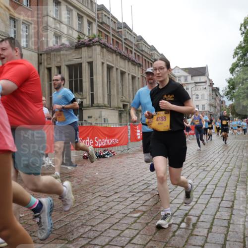13.09.2026 - Kiel Lauf Yannick Fuchs http://msf.ph/oto/10425183 13.09.2026 11:01:49 Ziel 735, 1347, 2722, 2838, 3039, 3224, 4420, 5406, 5927, 6619, 6631, 6717, 7174, 7556, 8555, 8934, 9695, 10607, 11159, 11265, 11338, 11465, 11547, 12110, 12115, 955, 1018, 1425, 1744, 2424, 2616, 3554, 3626, 3662, 3982, 4788, 5052, 5451, 6522, 6619, 7191, 7651, 8307, 8469, 8576, 8724, 9134, 9525, 9869, 11056, 11216, 11217, 11474, 11502, 11505, 11581, 11805, 12010, 12283, 208, 540, 651, 709, 841, 845, 1651, 1660, 2451, 2726, 2778, 2902, 2958, 2996, 3942, 1744 meine-sportfotos.de